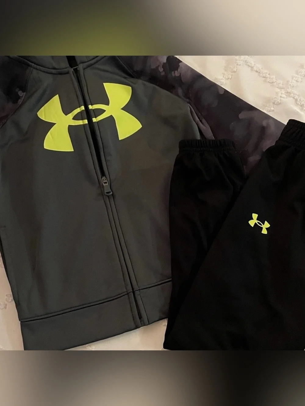 Under Armour Boys' Camo Raglan Full-Zip Hoodie Set